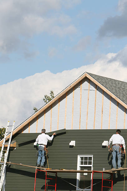 How To Choose The Right Materials for Your Siding Installation in 'St Charles, MO